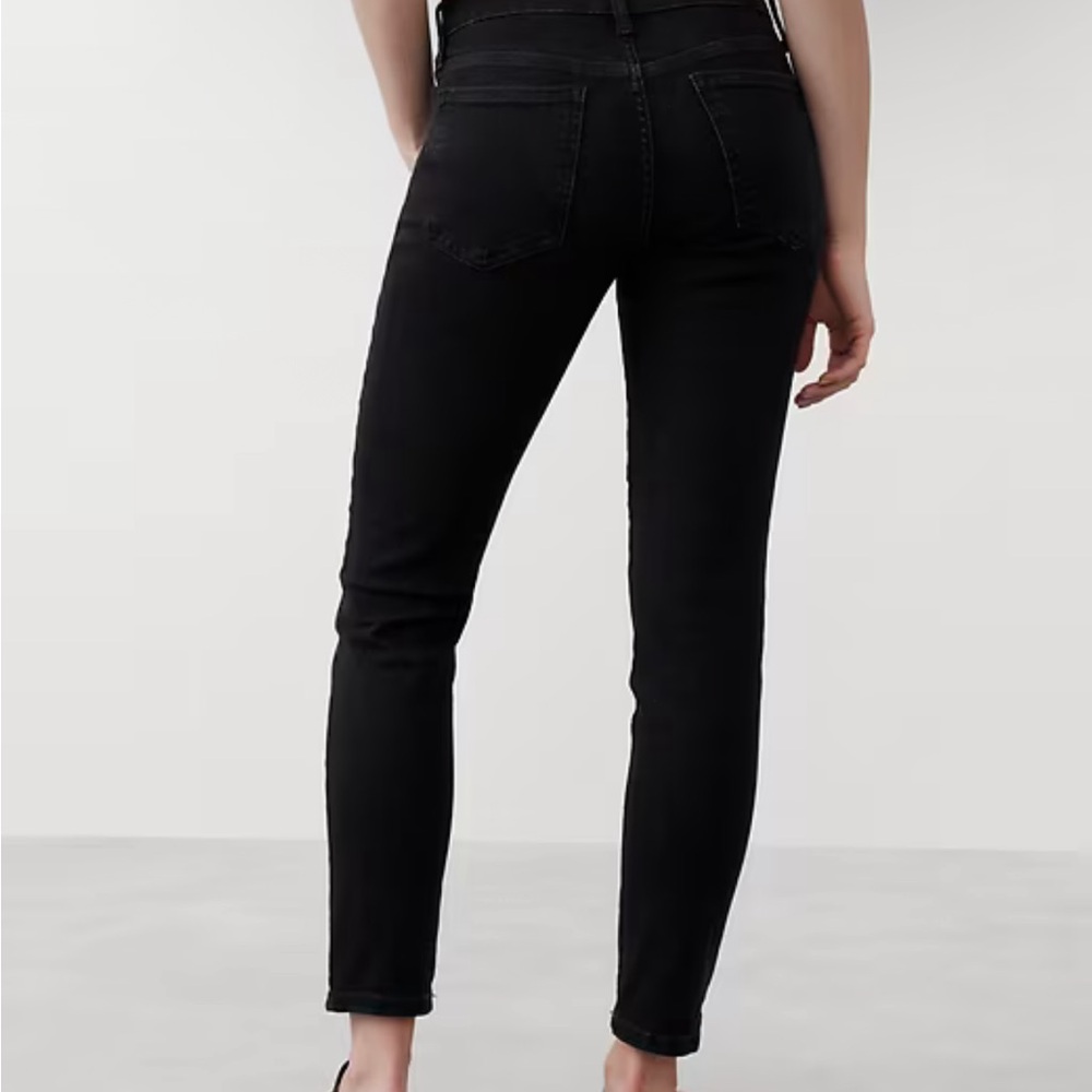 Banana Republic Black Skinny Jeans for Women - Picture 2 of 8